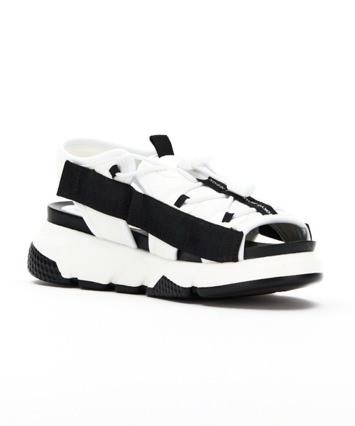 MAISON MAVERICK PRESENTS（メゾンマベリックプレゼンツ）の「MAISON MAVERICK PRESENTS（メゾン・マベリック・プレゼンツ）ロゴダッドサンダルスニーカー/MS2326（サンダル・レディース・ブラック/ホワイト/ベージュ・S/M/L）」の6枚目の写真