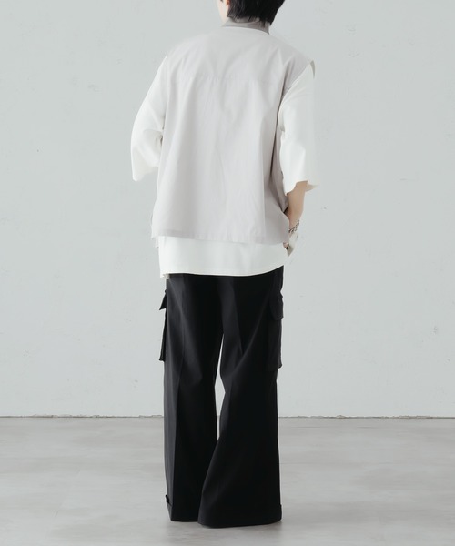 epnok（エプノック）の「マルチポケットジレベスト（ベスト・メンズ・ライトグレー/ブラック・SMALL/MEDIUM/LARGE）」の11枚目の写真