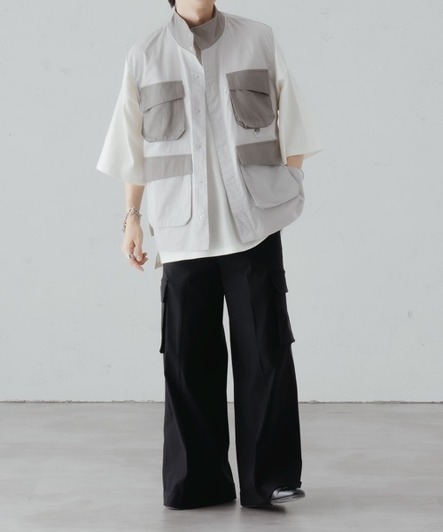 epnok（エプノック）の「マルチポケットジレベスト（ベスト・メンズ・ライトグレー/ブラック・SMALL/MEDIUM/LARGE）」の12枚目の写真