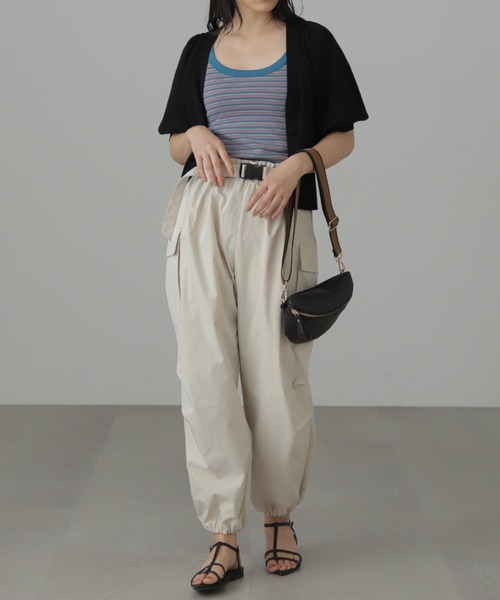 FREE'S MART（フリーズマート）の「ベルト付きパラシュートパンツ（カーゴパンツ・レディース・ブラック/ライトベージュ・MEDIUM/SMALL）」の6枚目の写真