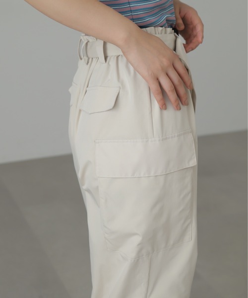 FREE'S MART（フリーズマート）の「ベルト付きパラシュートパンツ（カーゴパンツ・レディース・ブラック/ライトベージュ・MEDIUM/SMALL）」の21枚目の写真