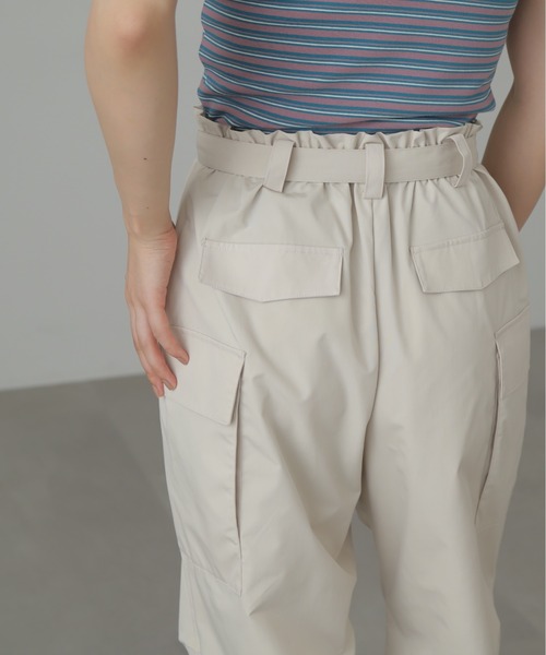 FREE'S MART（フリーズマート）の「ベルト付きパラシュートパンツ（カーゴパンツ・レディース・ブラック/ライトベージュ・MEDIUM/SMALL）」の7枚目の写真