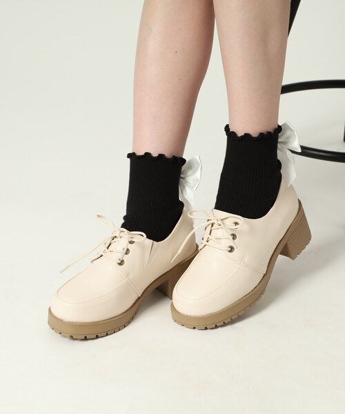 cs T&P(シーエスティーアンドピー)の「レースアップマニッシュシューズ(パンプス・レディース・ダークブラウン/ブラック/アイボリー・24.5cm/25.0cm/24.0cm/23.5cm/23.0cm/22.5cm)」の17枚目の写真