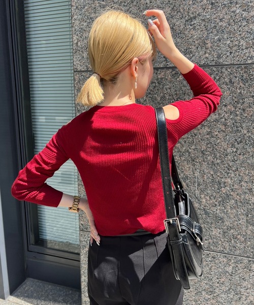 SPIGA(スピーガ)の「オープンショルダーニット(ニット/セーター・レディース・ブラック/ワイン/ホワイト・FREE)」の15枚目の写真