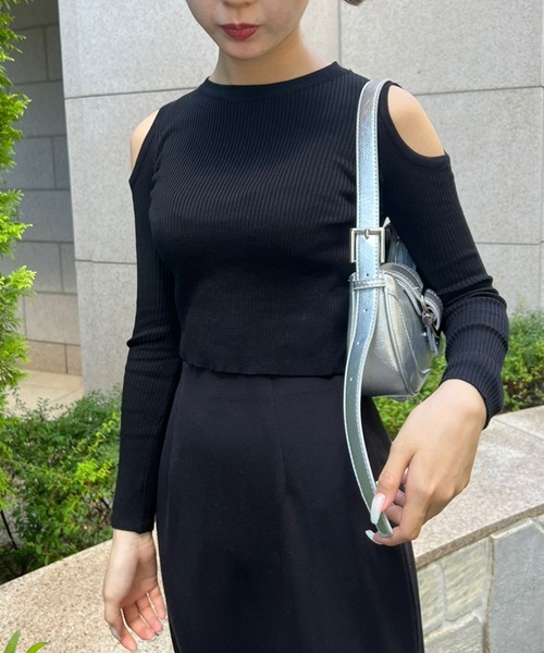 SPIGA(スピーガ)の「オープンショルダーニット(ニット/セーター・レディース・ブラック/ワイン/ホワイト・FREE)」の19枚目の写真