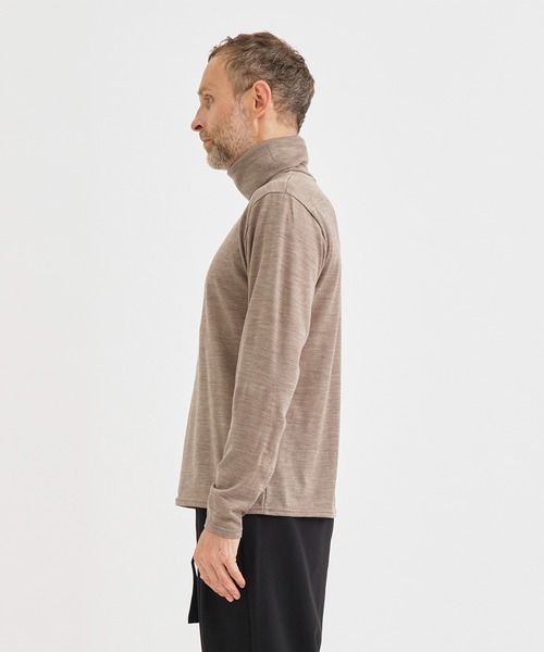 RAINMAKER(レインメーカー)の「【RAINMAKER/レインメーカー】WASHABLE-WOOL HIGH NECK SHIRT/ウォッシャブルウールハイネックシャツ(ニット/セーター・メンズ・ベージュ/ブラック・4/3)」の5枚目の写真
