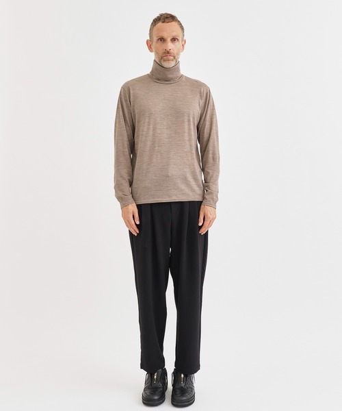 RAINMAKER(レインメーカー)の「【RAINMAKER/レインメーカー】WASHABLE-WOOL HIGH NECK SHIRT/ウォッシャブルウールハイネックシャツ(ニット/セーター・メンズ・ベージュ/ブラック・4/3)」の7枚目の写真