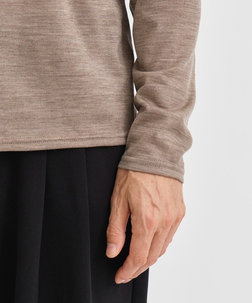 RAINMAKER(レインメーカー)の「【RAINMAKER/レインメーカー】WASHABLE-WOOL HIGH NECK SHIRT/ウォッシャブルウールハイネックシャツ(ニット/セーター・メンズ・ベージュ/ブラック・4/3)」の12枚目の写真