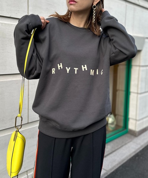 mi via loca（ミヴィアロカ）の「United Athle リズミック コットン100ウラケ ロゴスウェット 【PT NO. MVL007 ※2A】（スウェット・レディース・オフホワイト/オートミール/スミクロ・MEDIUM/X-LARGE）」の4枚目の写真