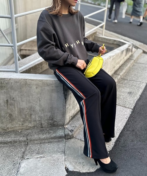 mi via loca（ミヴィアロカ）の「United Athle リズミック コットン100ウラケ ロゴスウェット 【PT NO. MVL007 ※2A】（スウェット・レディース・オフホワイト/オートミール/スミクロ・MEDIUM/X-LARGE）」の11枚目の写真