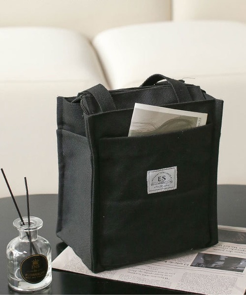 LA VORAGINE(ラ ヴォラジネ)の「【保温・保冷】外ポケット トートランチバッグ/お弁当袋(お弁当箱・レディース・グレー/ブラック・FREE)」の5枚目の写真