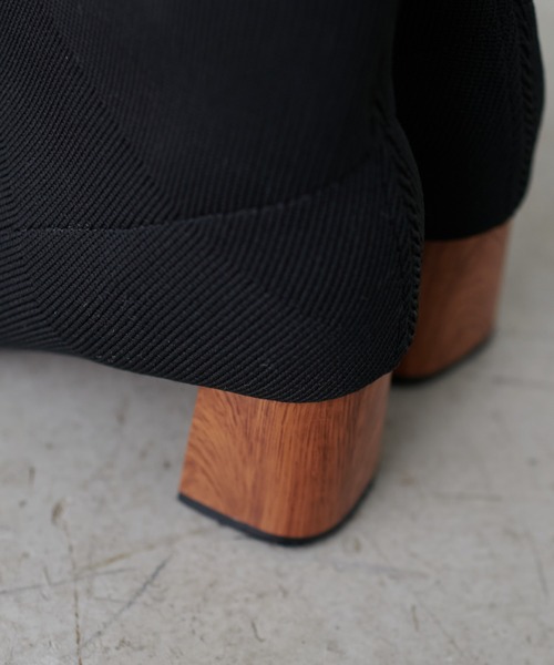 natural couture（ナチュラルクチュール）の「スクエアトゥニットブーツ（その他シューズ・レディース・モカ/ライトベージュ/ブラック・SMALL/LARGE/MEDIUM）」の19枚目の写真