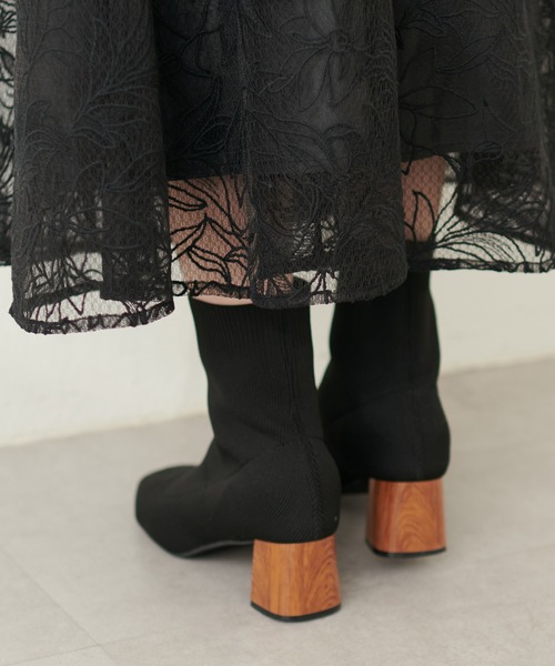 natural couture（ナチュラルクチュール）の「スクエアトゥニットブーツ（その他シューズ・レディース・モカ/ライトベージュ/ブラック・SMALL/LARGE/MEDIUM）」の6枚目の写真