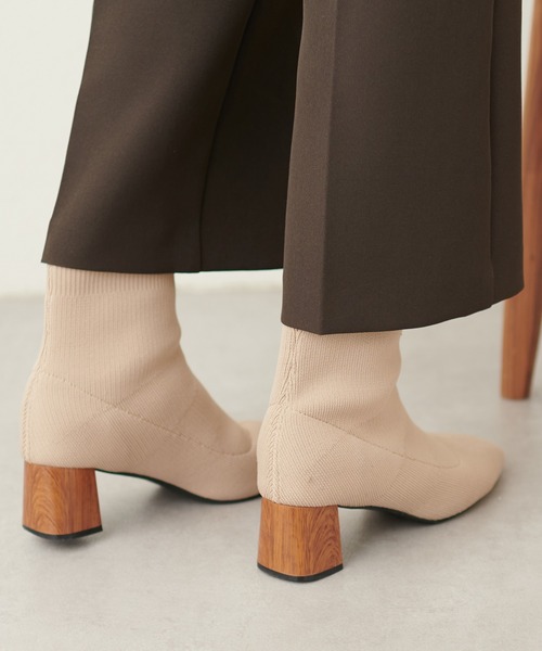 natural couture（ナチュラルクチュール）の「スクエアトゥニットブーツ（その他シューズ・レディース・モカ/ライトベージュ/ブラック・SMALL/LARGE/MEDIUM）」の10枚目の写真