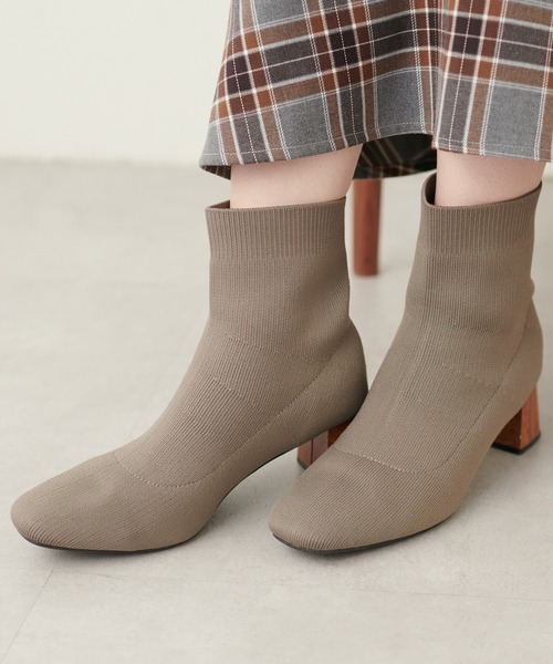 natural couture（ナチュラルクチュール）の「スクエアトゥニットブーツ（その他シューズ・レディース・モカ/ライトベージュ/ブラック・SMALL/LARGE/MEDIUM）」の12枚目の写真