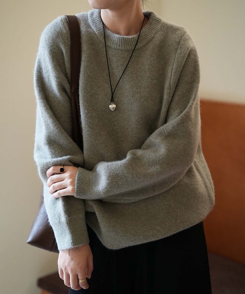 OSYAREVO(オシャレボ)の「クルーネック ニット トップス(ニット/セーター・レディース・チャコール/ブラウン/ベージュ/ネイビー/アイボリー・FREE)」の8枚目の写真