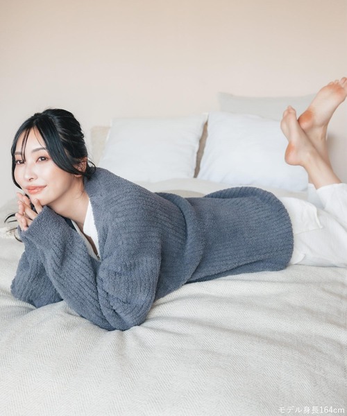 fran de lingerie(フランデランジェリー)の「ふわふわ&さらさらの極上手触りユニセックスが嬉しい楽ちんニット 「パウダーもこ ガウン」 ガウン(ルームウェア/パジャマ・レディース・チャコールグレー/アイボリー/ミント/ピンク系その他/グレイッシュベージュ・M/L)」の6枚目の写真