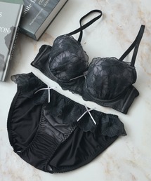 Dolce Fiora(h`FtBI)́ymC[݂ȒSnz苹xĂ\tgC[uV[c(u&V[c)