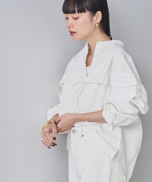 coen（コーエン）の「デニムフリルブラウス（シャツ/ブラウス・レディース・コバルトブルー/オフホワイト/ライトブルー・L/M）」の6枚目の写真