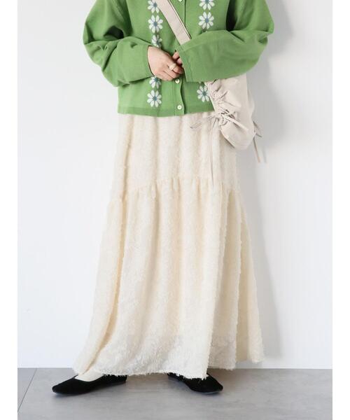 ehka sopo（エヘカソポ）の「ギャザーティアードスカート（スカート・レディース・グレー/ブラック/キナリ・F）」の2枚目の写真