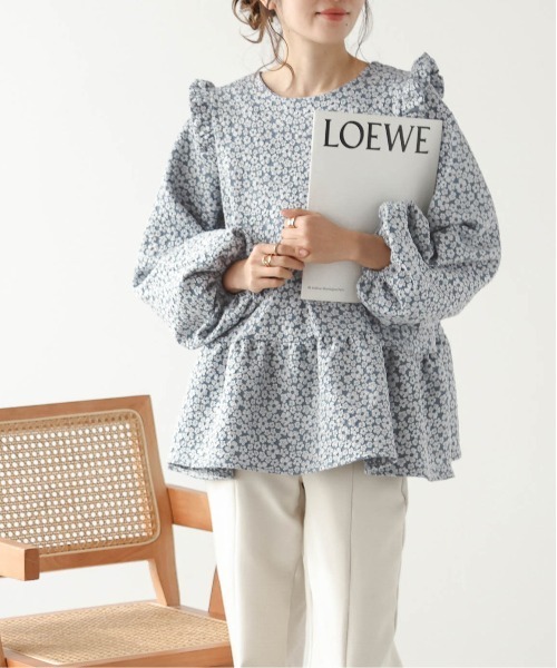 SUGAR BISKET（シュガービスケット）の「フラワージャガードトップス（Tシャツ/カットソー・レディース・ベージュ/ブラック/グレー/ブルー・フリー）」の21枚目の写真