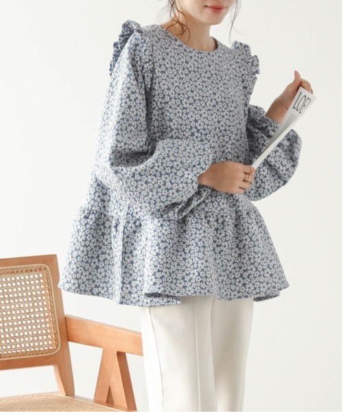 SUGAR BISKET（シュガービスケット）の「フラワージャガードトップス（Tシャツ/カットソー・レディース・ベージュ/ブラック/グレー/ブルー・フリー）」の22枚目の写真