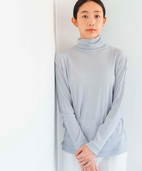 D(ディー)の「コットンスーピマ テレコ ハイネック(Tシャツ/カットソー・レディース・ロイヤルブルー/ブラック/ホワイト/イエロー/ブルーグレー・MEDIUM)」の3枚目の写真