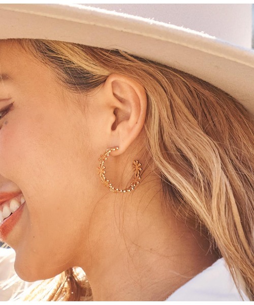 anap mimpi(アナップミンピ)の「フラワー フープ ピアス(ピアス(両耳用)・レディース・ゴールド・FREE)」の2枚目の写真