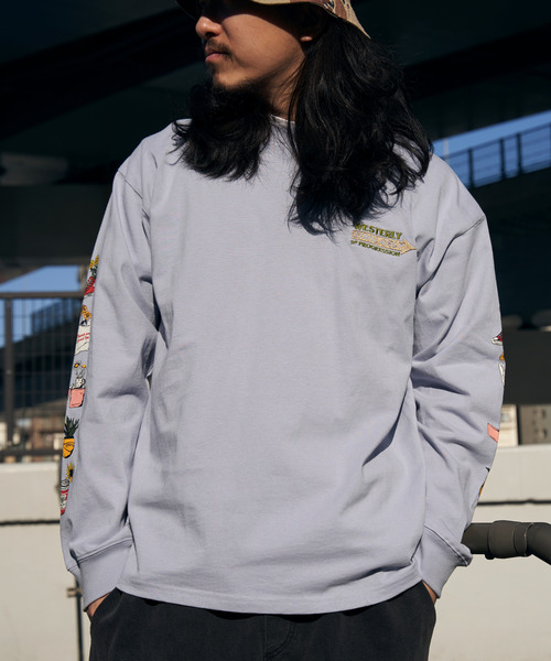 VENCEEXCHANGE(ヴァンスエクスチェンジ)の「袖フラワープリントロンT(Tシャツ/カットソー・メンズ・スカイブルー/ホワイト/チャコールグレー・L/M/LL)」の3枚目の写真