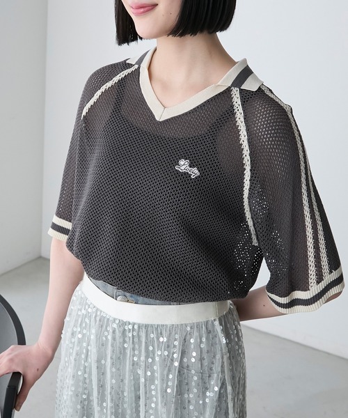 forksy.（フォルクシー）の「【forksy.】ワンポイントロゴメッシュニット半袖ポロシャツ（ポロシャツ・レディース・ブルー/オフホワイト/チャコール・FREE）」の2枚目の写真