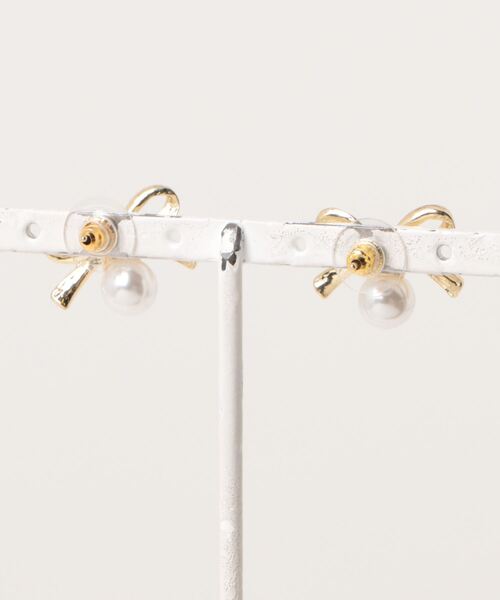 TONE SELECT GOODS（トーンセレクトグッズ）の「Liaa/メタル パールピアス A18287（ピアス（両耳用）・レディース・ゴールド系その他/ゴールド系その他2/ゴールド系その他3/ゴールド系その他4/ゴールド系その他5・FREE）」の6枚目の写真