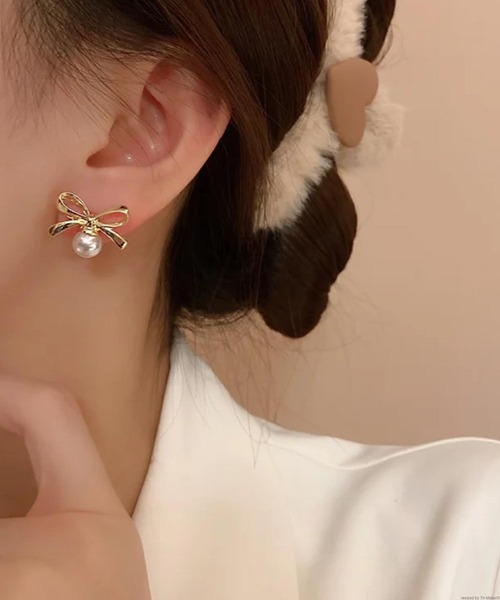 TONE SELECT GOODS（トーンセレクトグッズ）の「Liaa/メタル パールピアス A18287（ピアス（両耳用）・レディース・ゴールド系その他/ゴールド系その他2/ゴールド系その他3/ゴールド系その他4/ゴールド系その他5・FREE）」の14枚目の写真