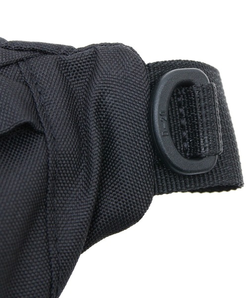MICHAEL LINNELL（マイケル リンネル）の「【MICHAEL LINNELL/マイケルリンネル】Waist Bag　ウエストバッグ　ブラックのリフレクタープリント　高い撥水性（ボディバッグ/ウエストポーチ・メンズ・ベージュ/ブラック/ブルー・FREE）」の11枚目の写真