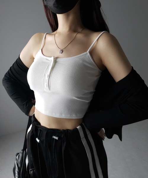 me+em select(ミームセレクト)の「【 カップ付き 】フロントボタンヘンリーネックショートリブキャミソール / front button henry neck short rib camisole(キャミソール・レディース・ブラック/ホワイト/グレー・FREE)」の8枚目の写真