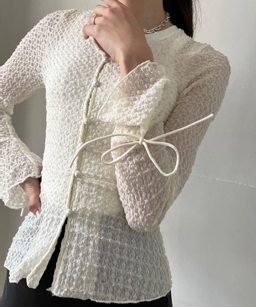 Jewelobe（ジュエローブ）の「スリーブリボンセミシアーカットタイトトップス（カーディガン/ボレロ・レディース・アイボリー/ブラック・FREE）」の17枚目の写真