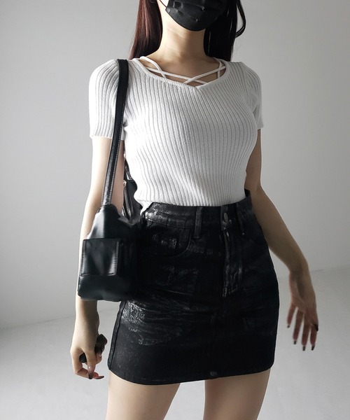 me+em select(ミームセレクト)の「【 2color 】半袖クロスラインストラップデザインリブニット ※※(ニット/セーター・レディース・ホワイト/ブラック・FREE)」の17枚目の写真