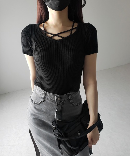 me+em select(ミームセレクト)の「【 2color 】半袖クロスラインストラップデザインリブニット ※※(ニット/セーター・レディース・ホワイト/ブラック・FREE)」の5枚目の写真