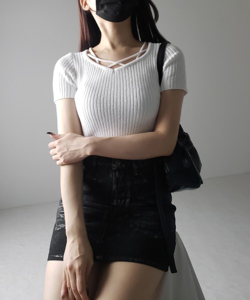 me+em select(ミームセレクト)の「【 2color 】半袖クロスラインストラップデザインリブニット ※※(ニット/セーター・レディース・ホワイト/ブラック・FREE)」の14枚目の写真