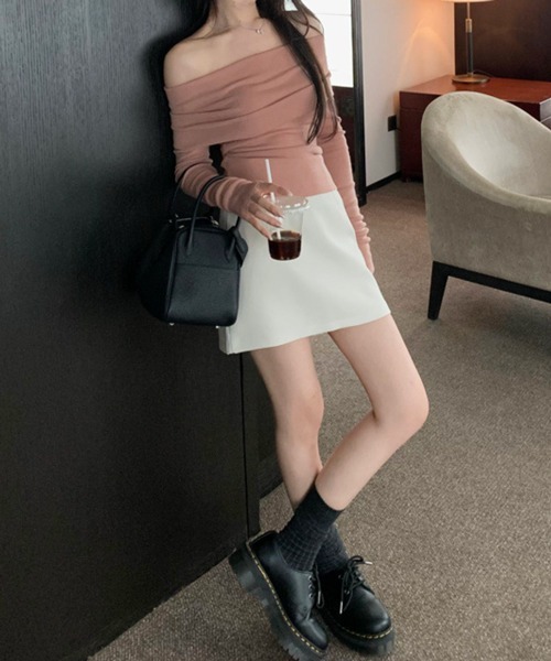 VIBGYOR（ヴィブジョー）の「【EIZZ/アイズ】サマーリブ オフショルダー トップス（Tシャツ/カットソー・レディース・ベージュ/ピンク/ブラック/グレー・MEDIUM/LARGE）」の18枚目の写真