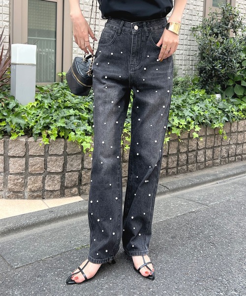 Futier land(フューティアランド)の「パール付デニムパンツ(デニムパンツ・レディース・ブラック/ライトブルー・LARGE/MEDIUM/SMALL)」の7枚目の写真