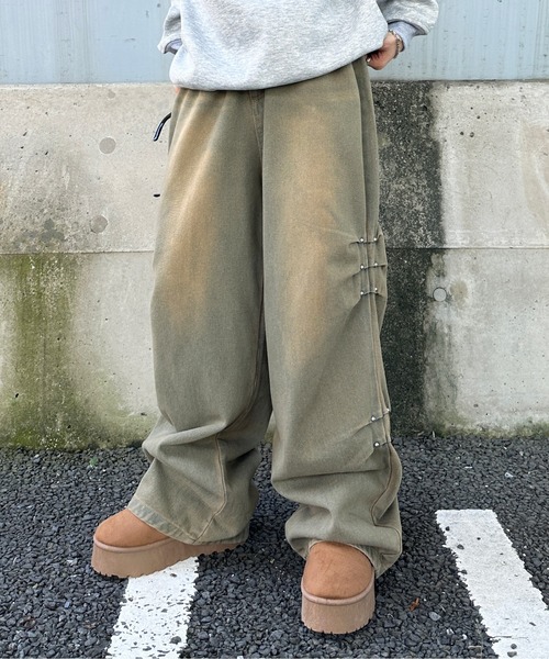 sedacle(セダクル)の「スタッズサイドタックデニム(デニムパンツ・メンズ・インディゴブルー/ライトブルー/ブラック・SMALL/MEDIUM/LARGE)」の3枚目の写真