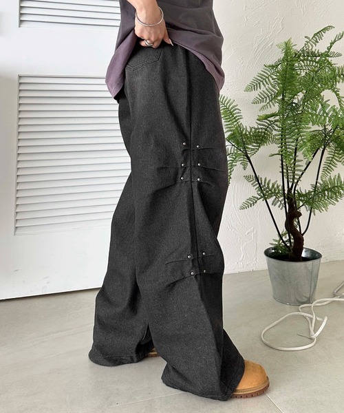 sedacle(セダクル)の「スタッズサイドタックデニム(デニムパンツ・メンズ・インディゴブルー/ライトブルー/ブラック・SMALL/MEDIUM/LARGE)」の5枚目の写真