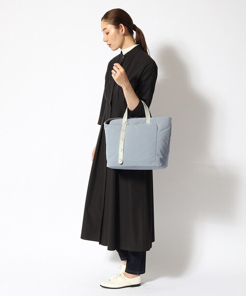 HIROKO HAYASHI(ヒロコハヤシ)の「◆MOSCOVA CELESTE(モスコーバ チェレステ)横型トートバッグ(トートバッグ・レディース・ブルー系9/チャコール・00)」の5枚目の写真