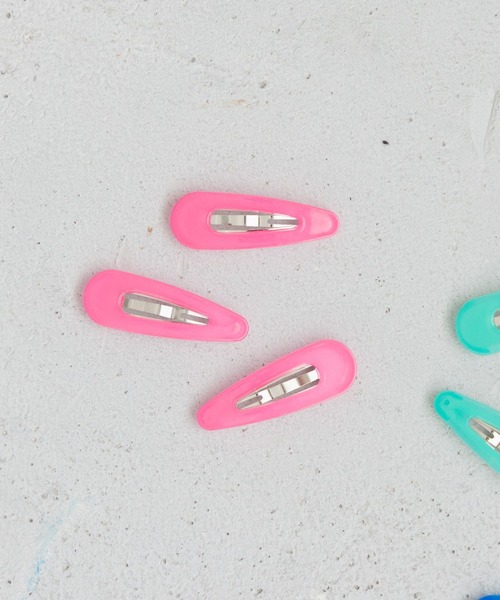 LOWRYS FARM(ローリーズファーム)の「カラフル3Pミニヘアピン 136194(ヘアピン・キッズ・グリーン/ピンク/イエロー/パープル/ブルー・FREE)」の1枚目の写真