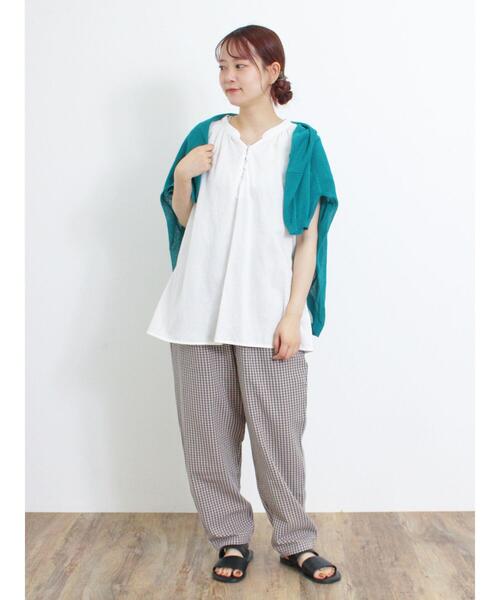 Samansa Mos2（サマンサ モスモス）の「【マシンウォッシャブル】Vネック前後差カーディガン（カーディガン/ボレロ・レディース・キナリ/ブラック/グリーン/ベージュ・F）」の16枚目の写真