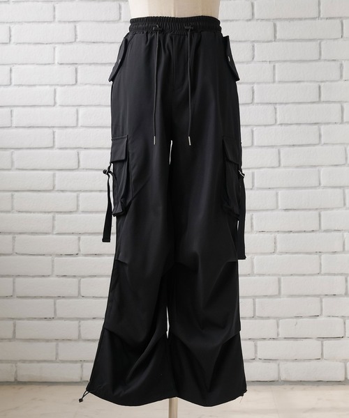 Diable baiser（ディアブルベーゼ）の「迷彩柄or無地フラップポケットカーゴパンツ（カーゴパンツ・レディース・ブラック/ライトグレー/グリーン/グレー・MEDIUM）」の17枚目の写真