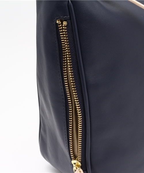 RADLEY（ラドリー）の「レザーワンショルダーバッグ【FRITH STREET】（ショルダーバッグ・レディース・ネイビー・FREE）」の5枚目の写真