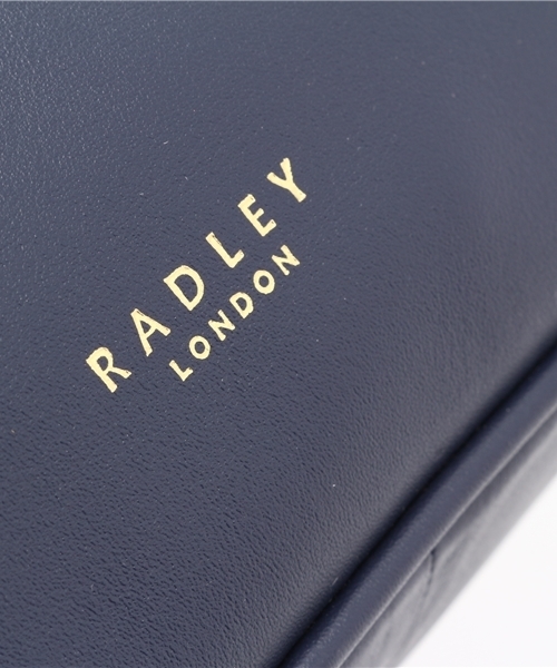 RADLEY（ラドリー）の「レザーワンショルダーバッグ【FRITH STREET】（ショルダーバッグ・レディース・ネイビー・FREE）」の7枚目の写真