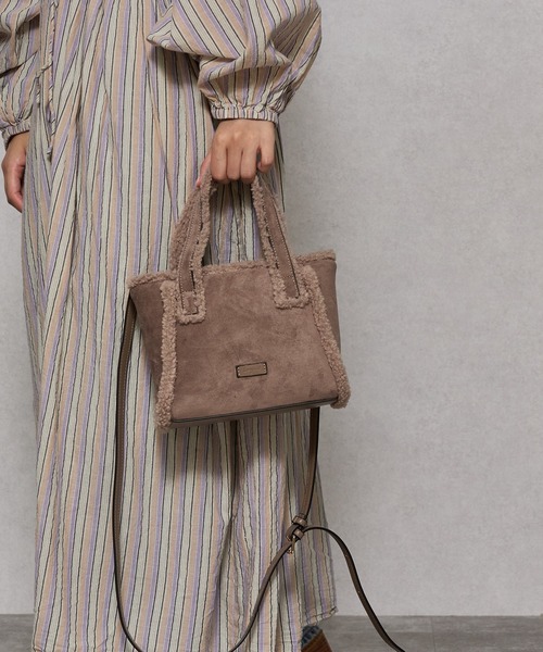 Ungrid（アングリッド）の「【Ungrid/アングリッド】ムートンタッチ　ミニトートショルダーバッグ（トートバッグ・レディース・グレー/キャメル/ベージュ/ブラック/グレイッシュベージュ・FREE）」の13枚目の写真