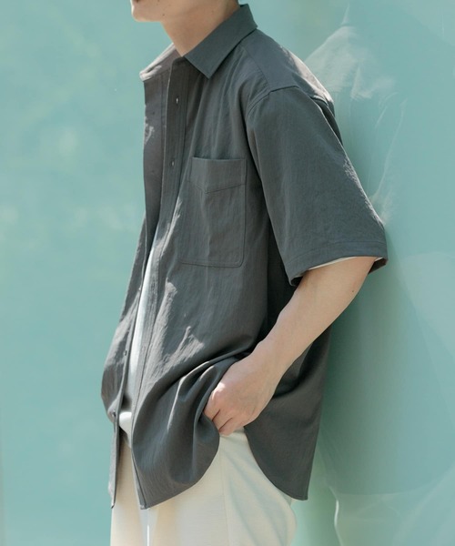 ITEMS URBANRESEARCH(アイテムズ アーバンリサーチ)の「ユーティリティ ショートスリーブシャツ(シャツ/ブラウス・メンズ・カーキ/ブラウン系その他/ダークグレー・LARGE/MEDIUM)」の5枚目の写真